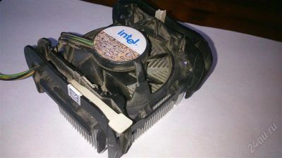 Лот: 2710950. Фото: 1. Кулер Intel BOX под S478. Системы охлаждения