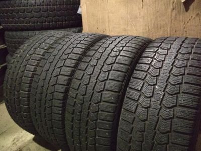 Лот: 15548494. Фото: 1. 215/45R17 91Q Pirelli Winter Ice... Шины