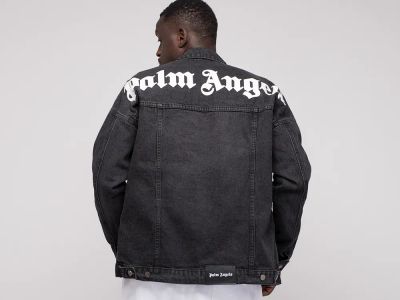Лот: 17879587. Фото: 1. Куртка джинсовая Palm Angels. Другое (мужская одежда)