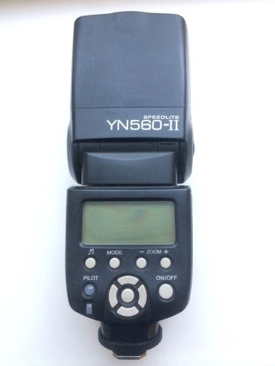 Лот: 11666116. Фото: 1. Вспышка Yongnuo YN-560. Вспышки, осветители, рассеиватели