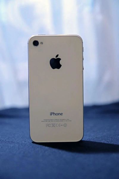 Лот: 10870695. Фото: 1. Apple Iphone 4s 8Gb. Смартфоны