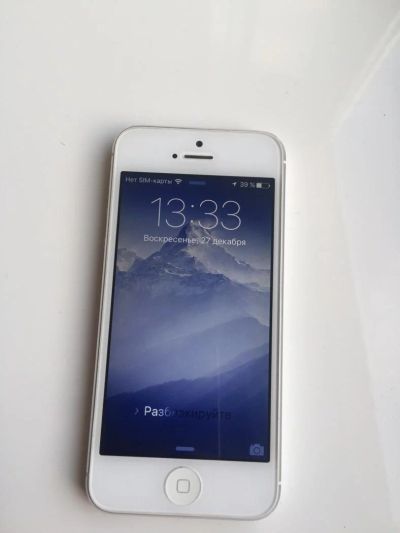 Лот: 6679397. Фото: 1. iphone 5 16 Gb white. Смартфоны