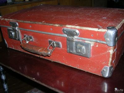 Лот: 8601183. Фото: 1. Советский фанерный чемодан из... Другое (антиквариат)