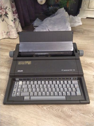 Лот: 15241940. Фото: 1. Печатная машинка Olivetti ET personal... Другое (антиквариат)