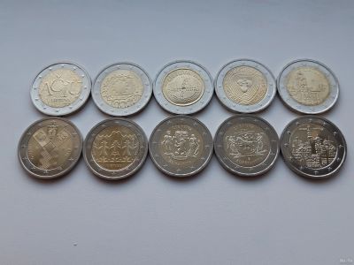 Лот: 14995900. Фото: 1. Литва 2 евро полный набор из 10... Наборы монет