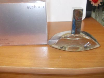 Лот: 3498784. Фото: 1. Euphoria Eau De Toilette от Calvin... Женская парфюмерия