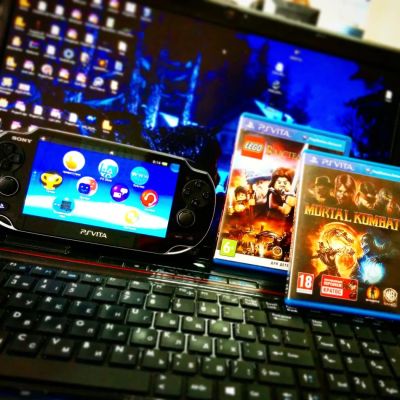 Лот: 4590230. Фото: 1. PS Vita (Playstation Vita) + 2... Игровые приставки, консоли