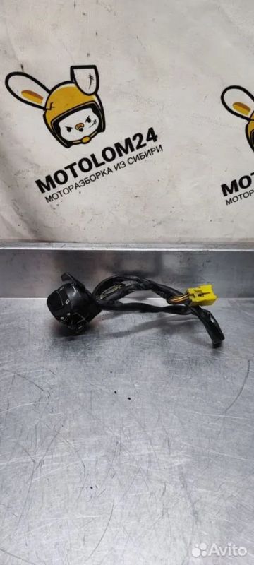 Лот: 22463171. Фото: 1. Пульт левый Suzuki gsx 600 750... Запчасти