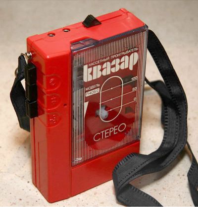 Лот: 8642456. Фото: 1. Кассетный проигрыватель "Квазар... Плееры