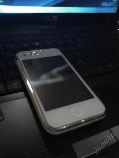 Лот: 5745768. Фото: 1. Iphone 3GS 8Gb целиком белый... Смартфоны