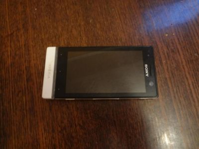 Лот: 3883912. Фото: 1. Sony Xperia U. Смартфоны