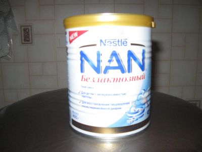 Лот: 3293285. Фото: 1. Отдам смесь NAN безлактозный целая... Детское питание