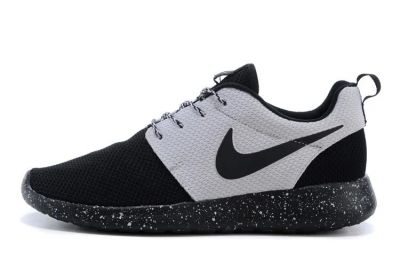 Лот: 8014019. Фото: 1. Nike кроссовки Roshe Run Nike... Кеды, кроссовки, слипоны