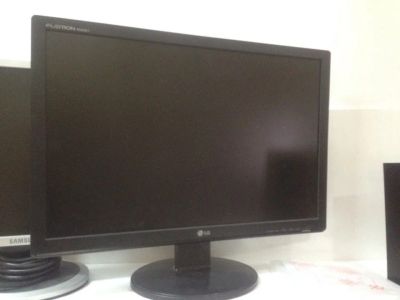 Лот: 8698846. Фото: 1. Монитор LG W2242T. ЖК-мониторы