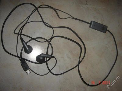 Лот: 1741606. Фото: 1. Наушники от телефона HTC P3400. Красноярск
