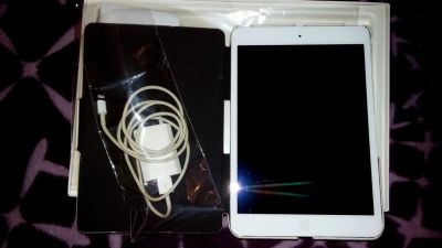 Лот: 7459108. Фото: 1. Планшет Apple iPad mini 16 гб... Планшеты