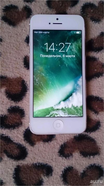 Лот: 9184384. Фото: 1. Продам iPhone 5 на 16G ( подвисает... Смартфоны