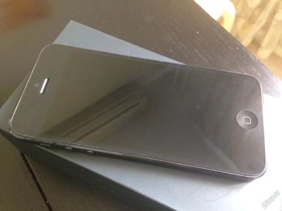 Лот: 6194257. Фото: 1. Apple iPhone 5 16Gb Black не работает. Смартфоны