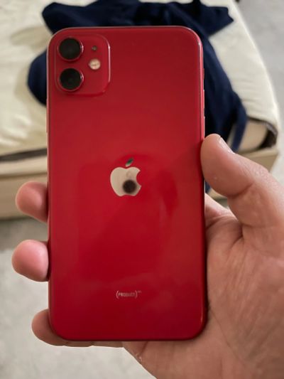 Лот: 18619132. Фото: 1. iPhone 11 128gb красный. Смартфоны