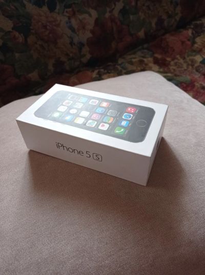 Лот: 22156234. Фото: 1. iPhone 5s,13pro, iPad Air коробки. Коробки, инструкции