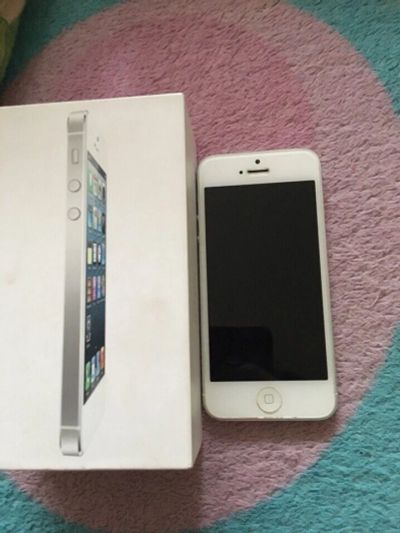 Лот: 10394223. Фото: 1. iPhone 5. Смартфоны