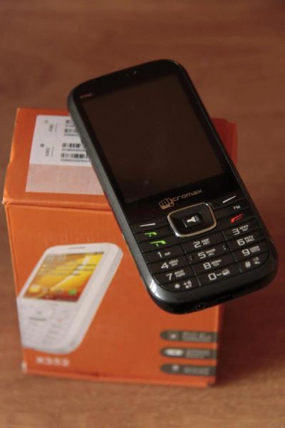 Лот: 5501287. Фото: 1. Мобильный телефон Micromax X352... Кнопочные мобильные телефоны