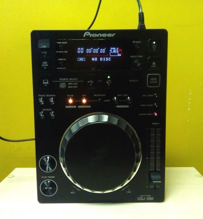 Лот: 9017033. Фото: 1. DJ CD-проигрыватель Pioneer CDJ-350... DJ-оборудование