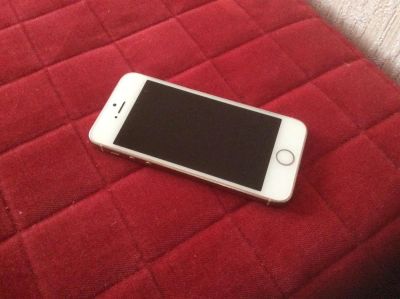 Лот: 8173305. Фото: 1. iPhone 5s 16gb. Смартфоны