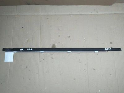 Лот: 21402049. Фото: 1. молдинг стекла Nissan Dualis NJ10. Двигатель и элементы двигателя