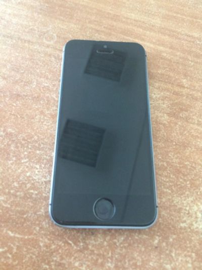 Лот: 8475810. Фото: 1. iPhone 5s. Смартфоны
