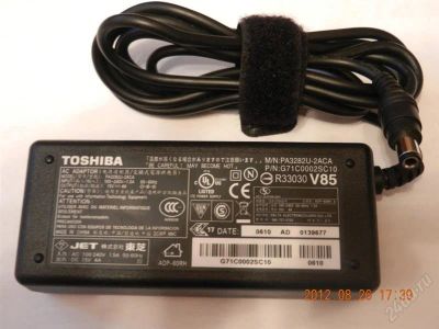 Лот: 2043103. Фото: 1. блок питания ноутбука toshiba... Корпуса, блоки питания