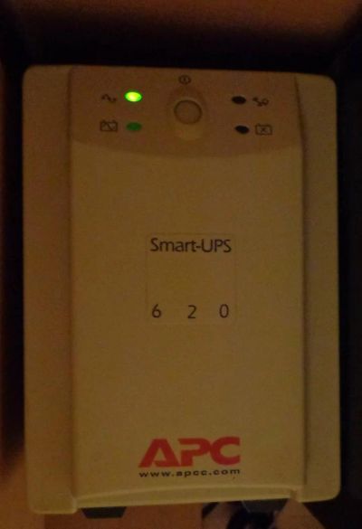 Лот: 5337770. Фото: 1. APC Smart-Ups 620, свежая батарея. ИБП, аккумуляторы для ИБП