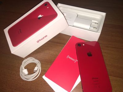 Лот: 15084341. Фото: 1. iPhone 8 64 gb RED РСТ Гарантия... Смартфоны