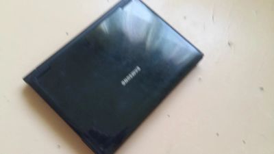 Лот: 11432895. Фото: 1. ноутбук samsung NP-R20 не рабочий. Ноутбуки