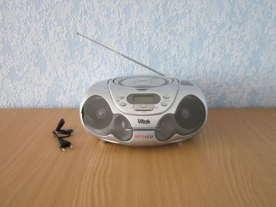 Лот: 19111925. Фото: 1. Vitek MP3, CD, Radio (нерабочий... Музыкальные центры, магнитолы