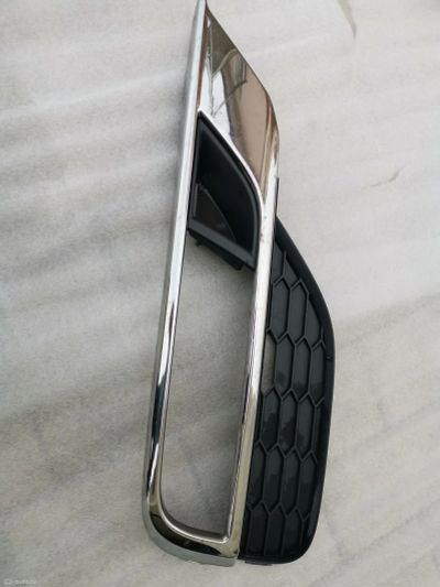 Лот: 16425408. Фото: 1. Решетка противотуманной фары Honda... Оптика и освещение
