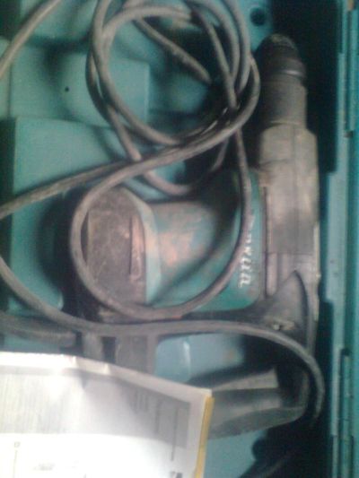 Лот: 3513434. Фото: 1. Перфоратор Makita HR3200C по последней... Электроинструмент