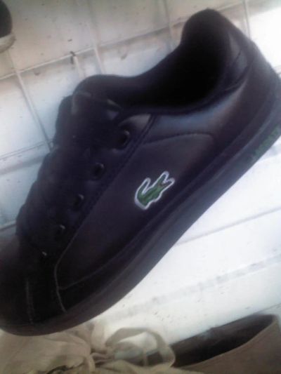 Лот: 6133171. Фото: 1. Кросовки Lacoste черные с 36 размера... Кеды, кроссовки, слипоны