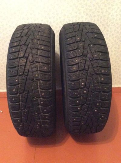 Лот: 10696677. Фото: 1. Зимняя резина 205/60 R16 Roadstone. Шины