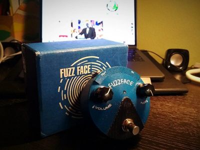 Лот: 10933600. Фото: 1. Dunlop Fuzz Face Mini Silicon... Гитарные эффекты и комбоусилители