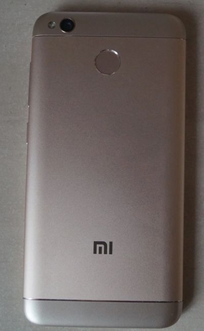 Лот: 11848407. Фото: 1. Телефон xiaomi redmi 4x. Кнопочные мобильные телефоны