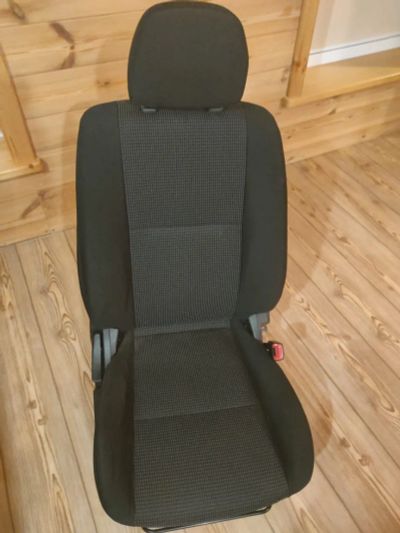 Лот: 19537015. Фото: 1. Сиденье правое lancer X леворукий. Салон