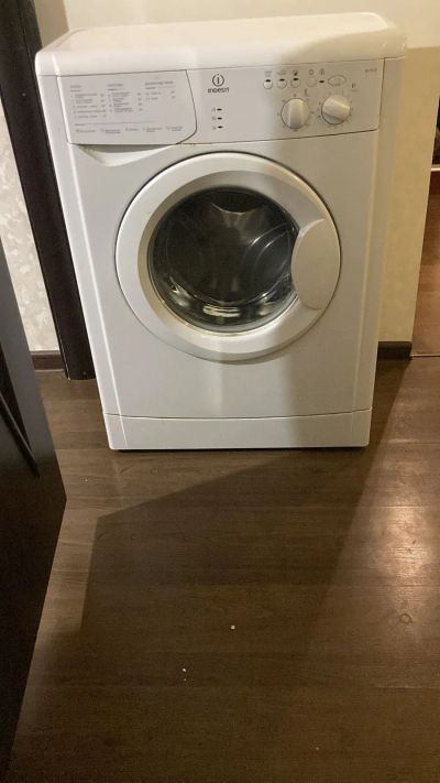 Лот: 20905075. Фото: 1. Не рабочая стиральная машина indesit... Стиральные машины