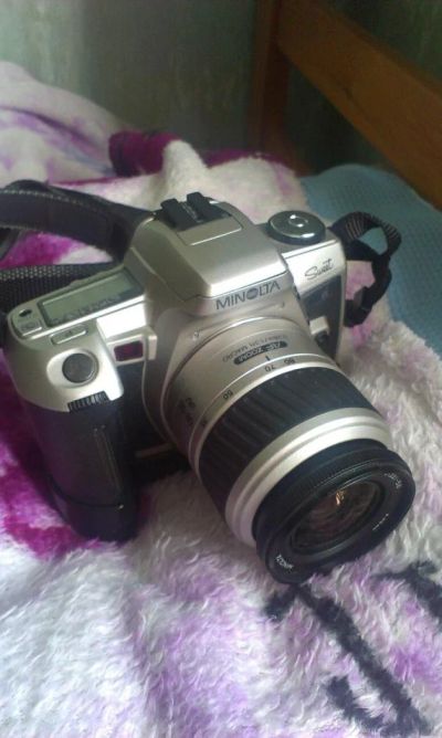Лот: 5981902. Фото: 1. sony minolta, классная птичка. Плёночные зеркальные