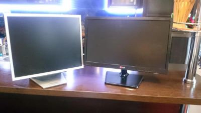 Лот: 7276534. Фото: 1. LG Flatron 19EN33S-BA и Samsung... ЭЛТ-мониторы