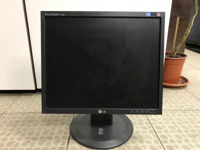 Лот: 16293939. Фото: 1. Монитор LG Flatron L1750B 17. ЖК-мониторы