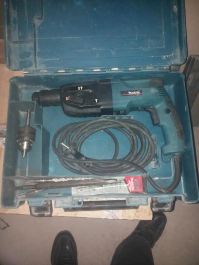 Лот: 6952841. Фото: 1. перфоратор макита makita hr2450. Электроинструмент