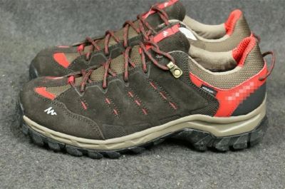 Лот: 9180297. Фото: 1. Ботинки кроссовки Decathlon 38... Кеды, кроссовки, слипоны
