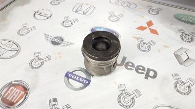 Лот: 23591122. Фото: 1. Поршень Land Rover Discovery 276DT... Двигатель и элементы двигателя