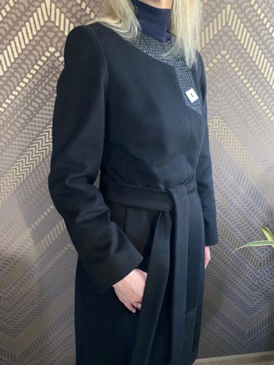 Лот: 25547992. Фото: 1. Пальто. Верхняя одежда